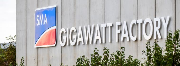 Enerige & Management > Technik - SMA baut Fertigung für Großanlagen aus