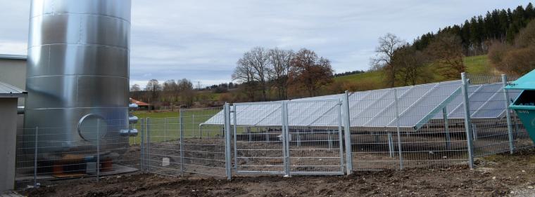 Enerige & Management > Wärme - Nahwärme aus Solarthermie und Hackschnitzeln