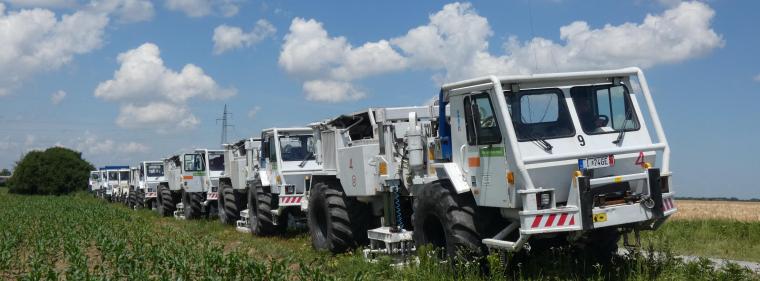 Enerige & Management > Geothermie - Vibro-Trucks vermessen Erfurts Untergrund