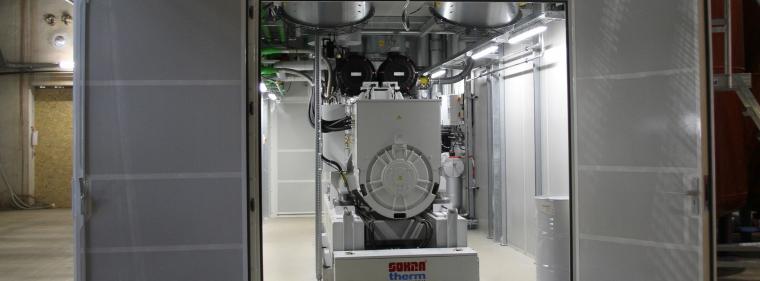 Enerige & Management > Stadtwerke - Im Heizkraftwerk Hermsdorf ist erstes BHKW installiert
