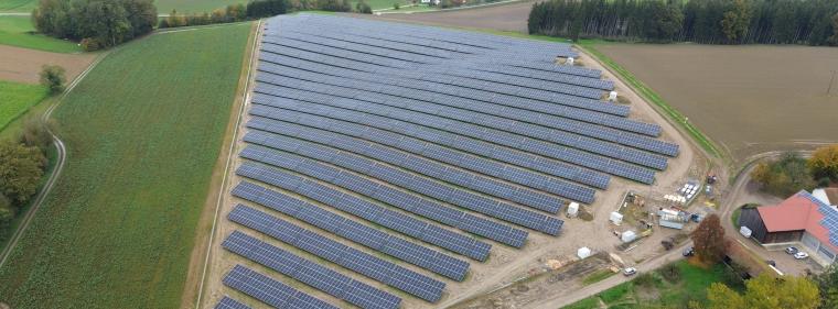 Enerige & Management > Photovoltaik - Neue Solarparks von Bayernwerk am Netz