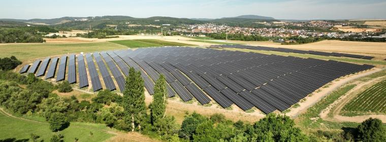 Enerige & Management > Photovoltaik - Qcells übernimmt förderfreien Solarpark Eisenberg