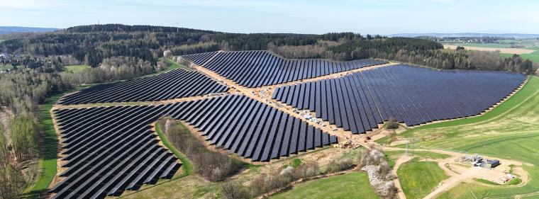 Enerige & Management > Photovoltaik - Solarpark Gornau mit 60 MW am Netz