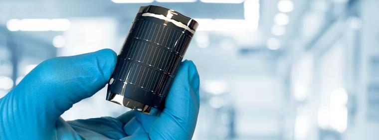 Enerige & Management > Photovoltaik - Neuer Rekord für flexible Dünnschichtsolarzellen