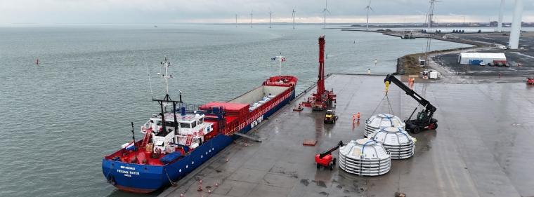 Enerige & Management > Windkraft Offshore - Erstmals wiederverwendete Abdeckungen für Monopfähle