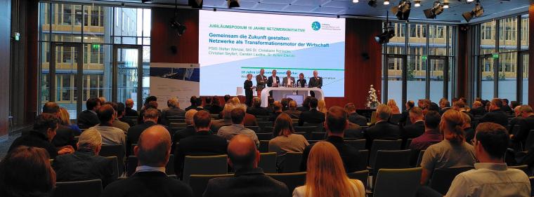 Enerige & Management > Effizienz - Effizienznetzwerke als Transmissionsriemen für Klimaschutz