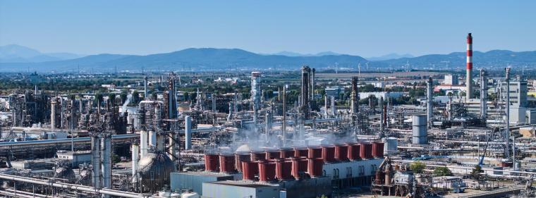 Enerige & Management > Finanzierung - Förderbank finanziert OMV-Elektrolyseur mit 450 Millionen Euro
