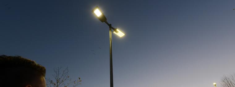 Enerige & Management > Effizienz - Unterhaching spart mit LED-Straßenlaternen