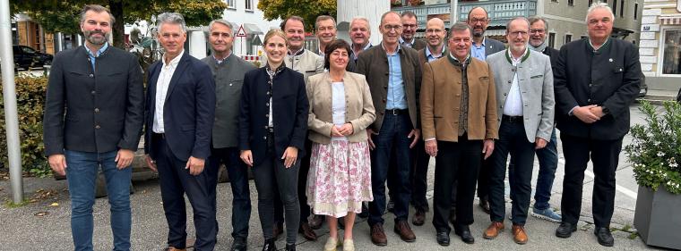 Enerige & Management > Kooperation - 15 bayerische Kommunen gründen Energieunternehmen
