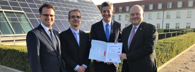 Enerige & Management > Smart Meter - Offizieller Startschuss für Smart Meter Rollout erst 2020