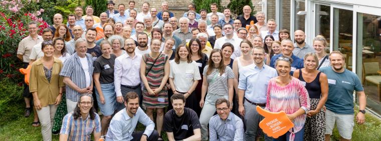 Enerige & Management > Kooperation - Bürgerwerke wachsen auf 150 Mitglieder