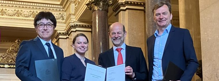 Enerige & Management > Wasserstoff - Partner planen Flüssig-H2-Lieferkette über Hamburg