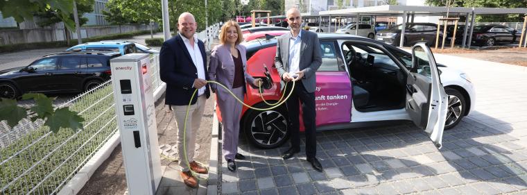 Enerige & Management > Elektrofahrzeuge - 90 Ladepunkte auf einen Streich in Hannover