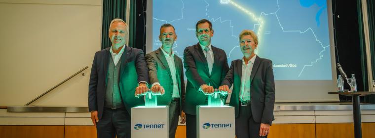 Enerige & Management > Stromnetz - Höchstspannungsleitung für Salzgitter nach fünf Jahren fertig