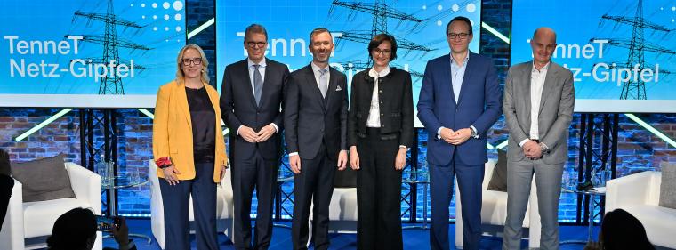Enerige & Management > Stromnetz - Wirtschaft drängt auf schnelleren Netzausbau