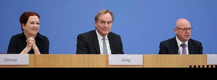 Enerige & Management > Politik - Leere Kassen der Kommunen gefährden Wärmewende