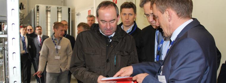 Enerige & Management > Politik - Aiwanger: "KWK ist eine eierlegende Wollmilchsau"