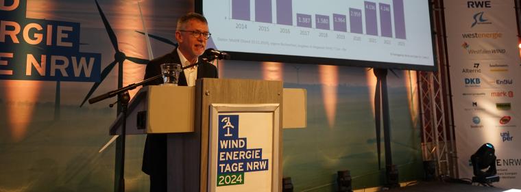 Enerige & Management > Windkraft Onshore - NRW ist &bdquo;Windenergieland Nummer eins&ldquo;