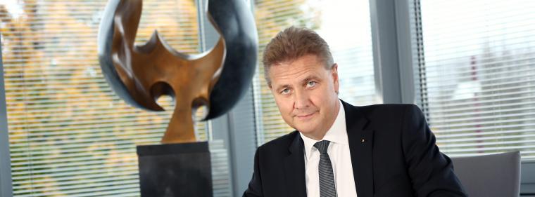 Enerige & Management > Personalie - Prauße bleibt in Greifswald
