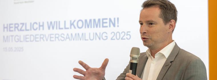 Enerige & Management > Personalie - LEE NRW findet neuen Geschäftsführer bei der IHK Köln