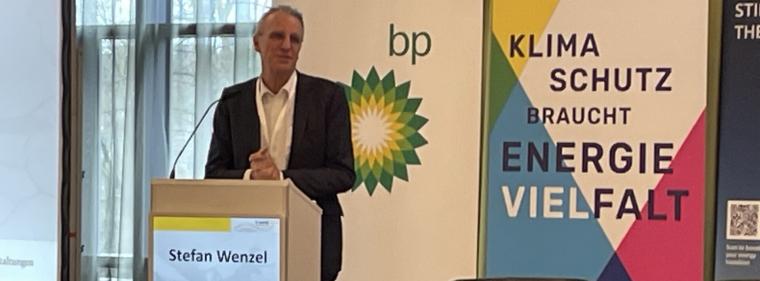 Enerige & Management > E-World 2024 - BMWK: Kraftwerksstrategie wird &bdquo;Eckpfeiler der Energiewende&ldquo;