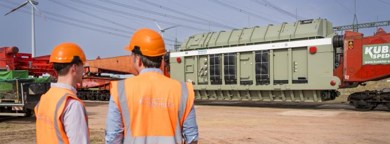 Enerige & Management > Stromnetz - 300-Tonnen-Konverter beendet seine Reise