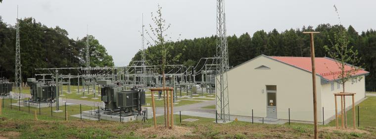 Enerige & Management > Stromnetz - Bayernwerk plant Erdkabel zum Abtransport von PV-Strom