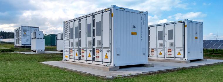 Enerige & Management > Batteriegroßspeicher - Größter Baywa-Re-Speicher geht an Vopak