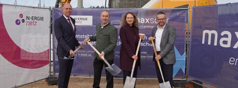 Enerige & Management > Stromnetz - Baustart für Groß-Batteriespeicher in Bayern