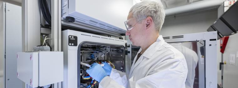 Enerige & Management > F&E - Forscher entwickeln leichtere Festkörperbatterien