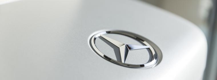 Enerige & Management > Unternehmen - Mercedes setzt auf CO2-neutrale Batteriezellen