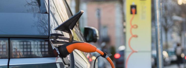 Enerige & Management > Elektrofahrzeuge - Höchste Ladeleistung in Bayern