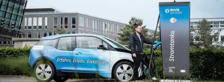 Enerige & Management > Elektrofahrzeuge - Bayern liegt bei öffentlichen Ladepunkten vorne