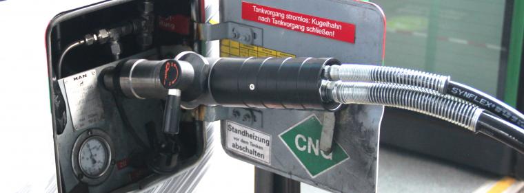 Enerige & Management > Erdgasfahrzeuge - Esslingen testet Wasserstoff im Erdgastank
