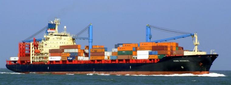 Enerige & Management > Mobilität - Kiel versorgt Schiffe mit Landstrom