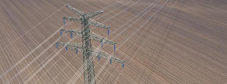 Enerige & Management > Stromnetz - Avacon ertüchtigt Hochspannungsleitung für Energiewende