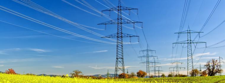 Enerige & Management > Stromnetz - Netzausbau bleibt Flaschenhals der Energiewende