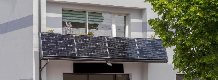 Enerige & Management > Photovoltaik - Zehntausende von Balkonkraftwerken in NRW