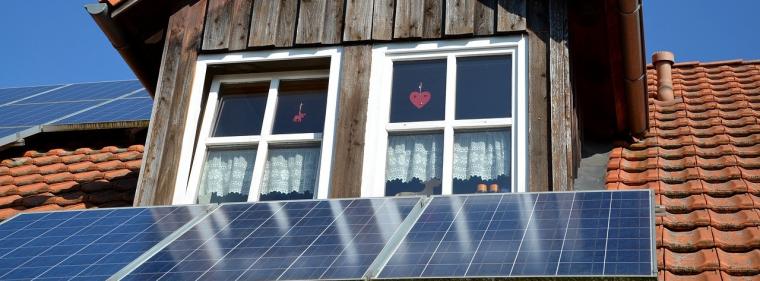 Enerige & Management > Photovoltaik - Erste Haushalte können mit PV-Strom an die Börse