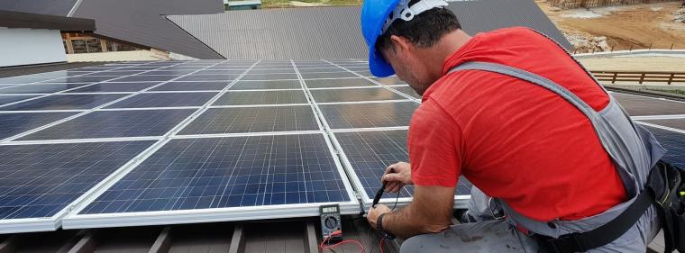 Enerige & Management > Photovoltaik - 150-Millionen-Euro-Kredit für PV auf Europas Dächern