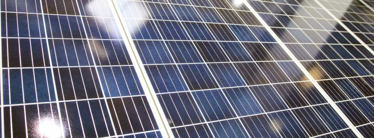 Enerige & Management > Photovoltaik - Solarstrom vom Firmenparkplatz