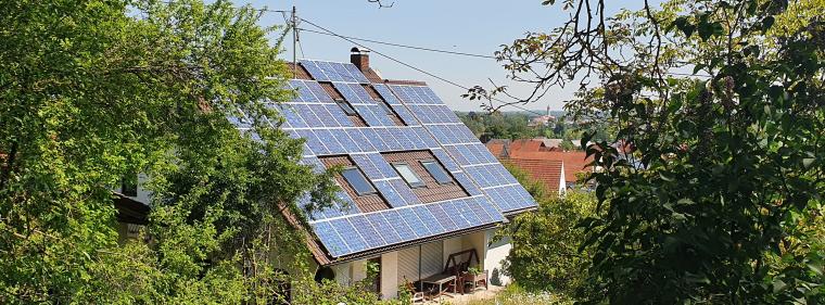 Enerige & Management > Photovoltaik - Lichblick übernimmt Installationsfirma