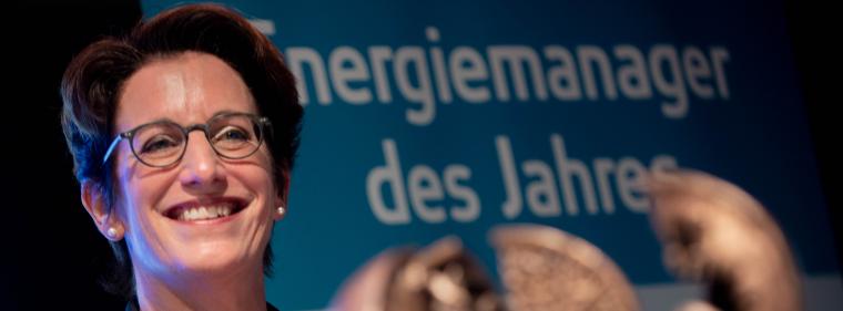 Enerige & Management > Veranstaltung - Heike Heim als Energiemanagerin des Jahres ausgezeichnet