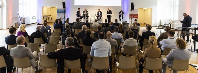Enerige & Management > E&M-Energiemanager-Konferenz - Zwischen Aufbruchsstimmung und Planungsunsicherheit