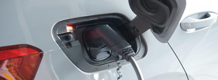 Enerige & Management > Elektromobilität - Eon verspricht günstigen Ladepreis ohne Kostenrisiko