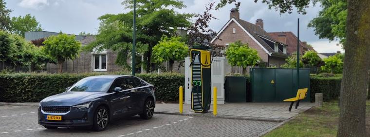 Enerige & Management > Elektrofahrzeuge - Batteriespeicher verdreifachen Ladeleistung