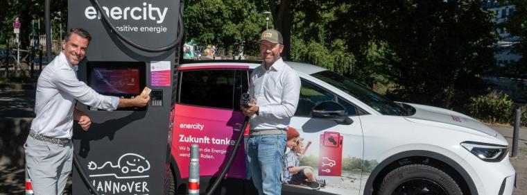 Enerige & Management > Elektrofahrzeuge - Auch Enercity bietet Laden zu dynamischen Tarifen an