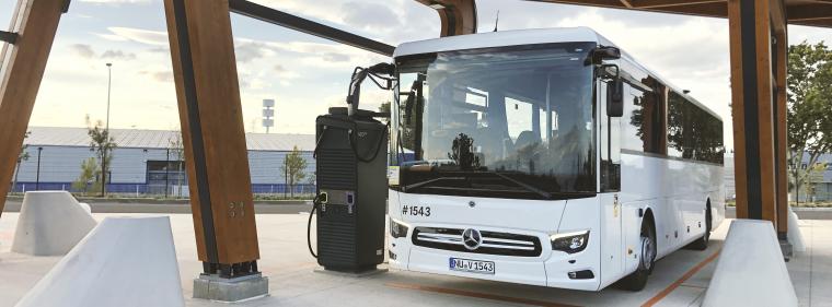 Enerige & Management > Elektrofahrzeuge - Daimler baut öffentliches Ladenetz für E-Reisebusse
