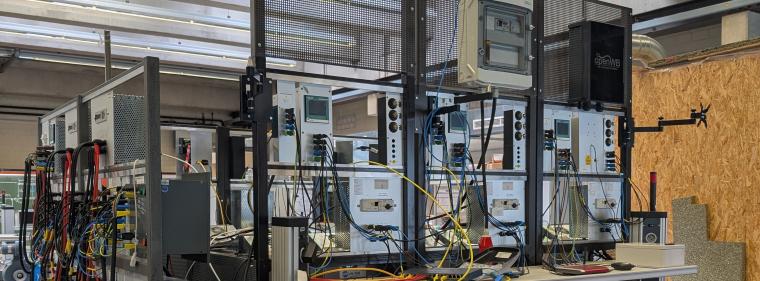 Enerige & Management > F&E - Autos im Schwarm laden