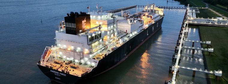 Enerige & Management > Gas - &bdquo;Energos Force&ldquo; dockt in Stade an